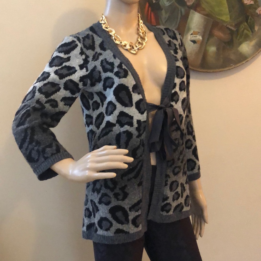 Cardigan - Picture 3 of 8